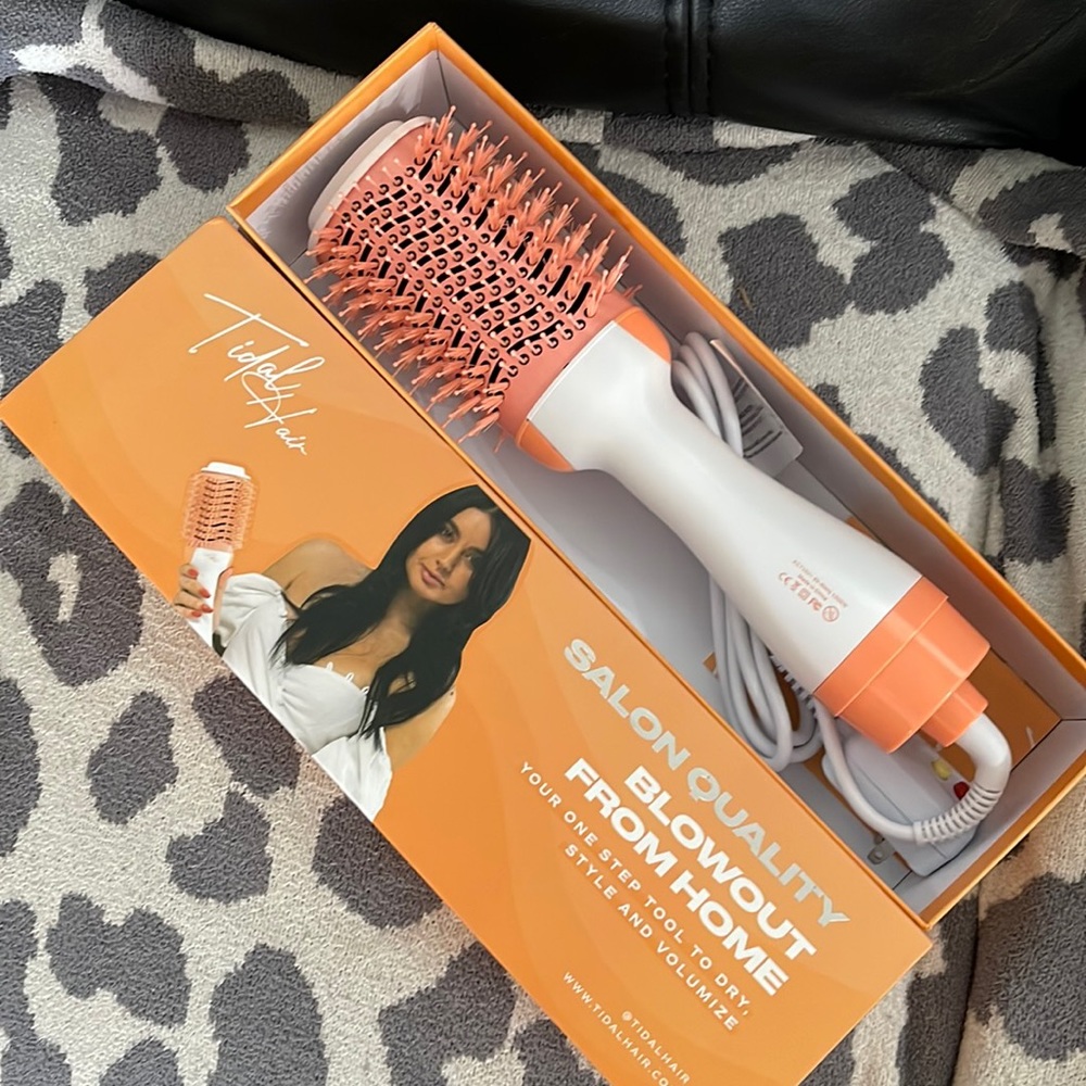 Blowout Brush